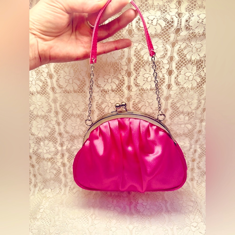 👛BIJOUX TERNER👛 SATIN CHAIN CLUTCH HANDBAG PURSE NWOT💗